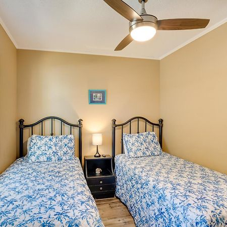 Lovely Emerald Isle Home, Walk To Beach! Ngoại thất bức ảnh