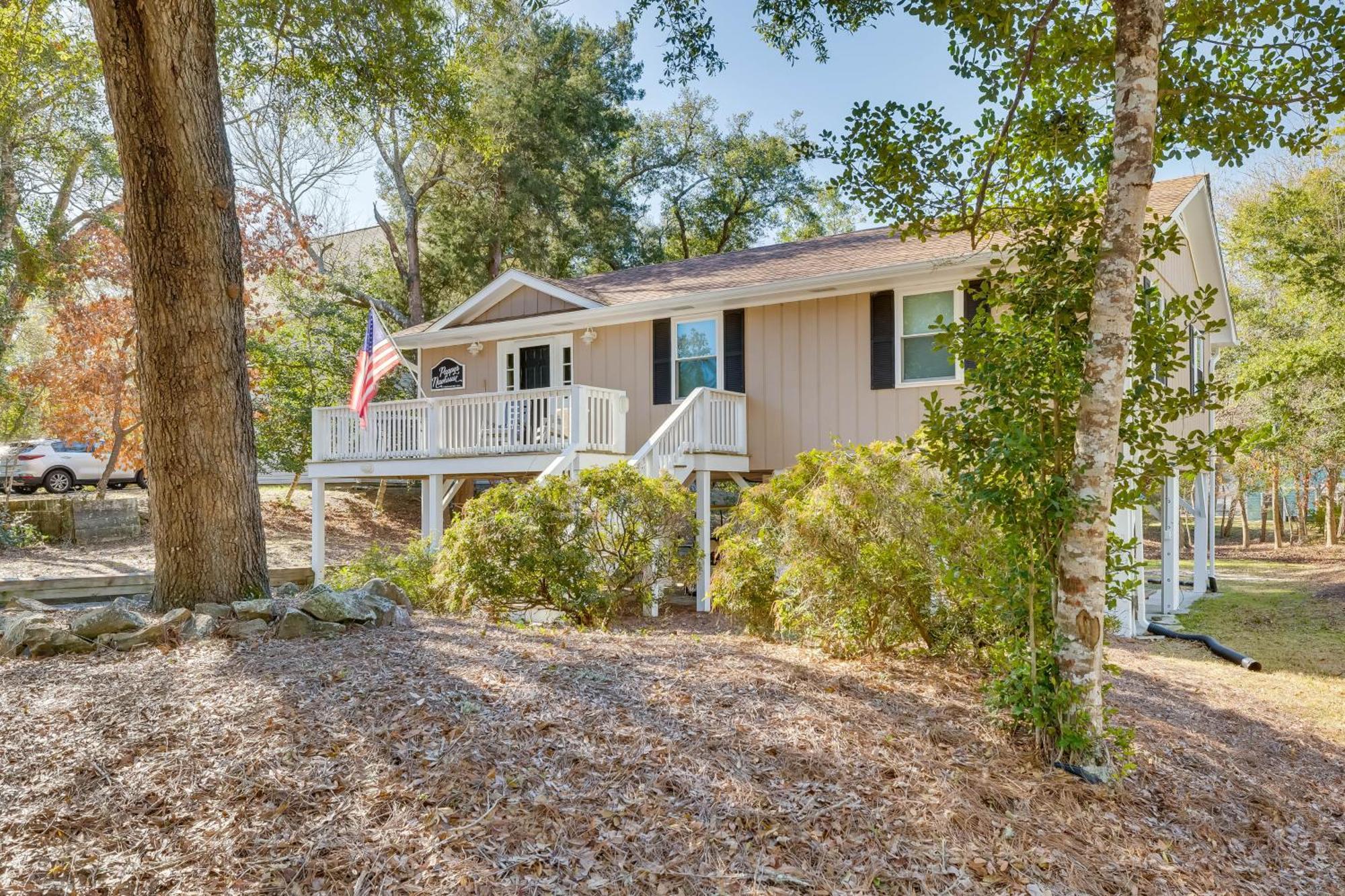 Lovely Emerald Isle Home, Walk To Beach! Ngoại thất bức ảnh